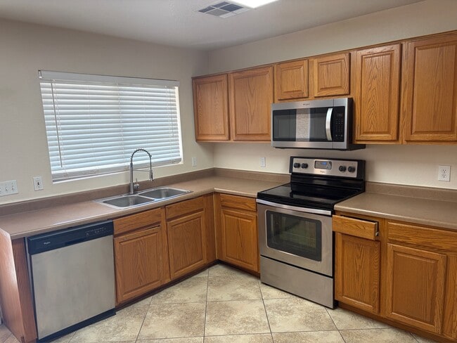 Photo - 817 E Yuma Ave