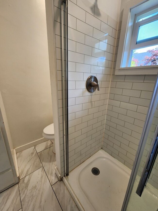 Photo - Pre-Leasing for September - 4bed/2bath House