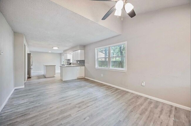 Building Photo - 17843 S Cypress Villas Dr