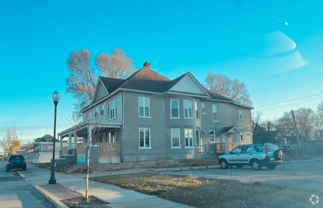 Building Photo - 915 S Main St Rental