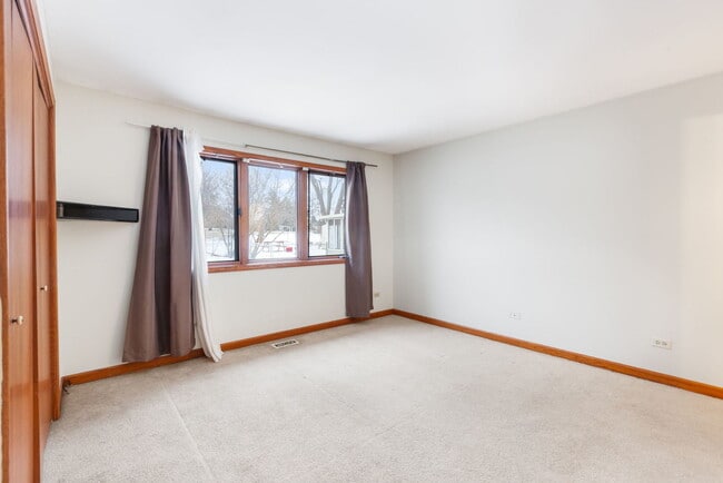 Photo - 1632 Poplar Ln