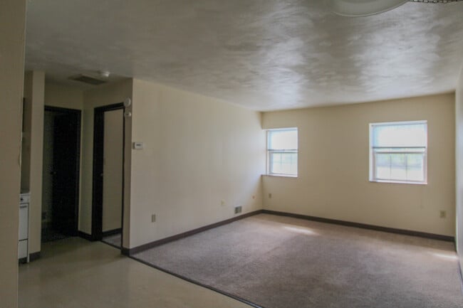 Apartment 103 - Ridgeview Apartments