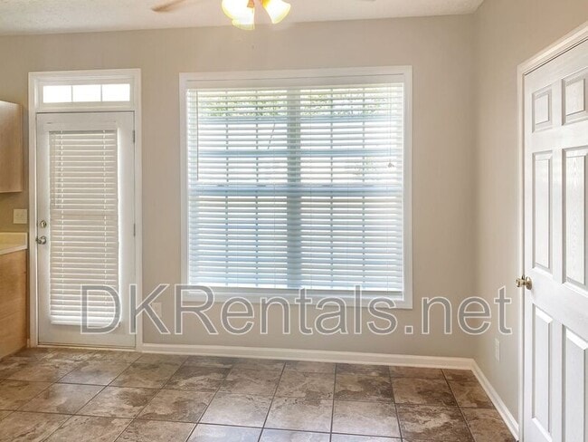 Photo - 3033 Kentmere Dr