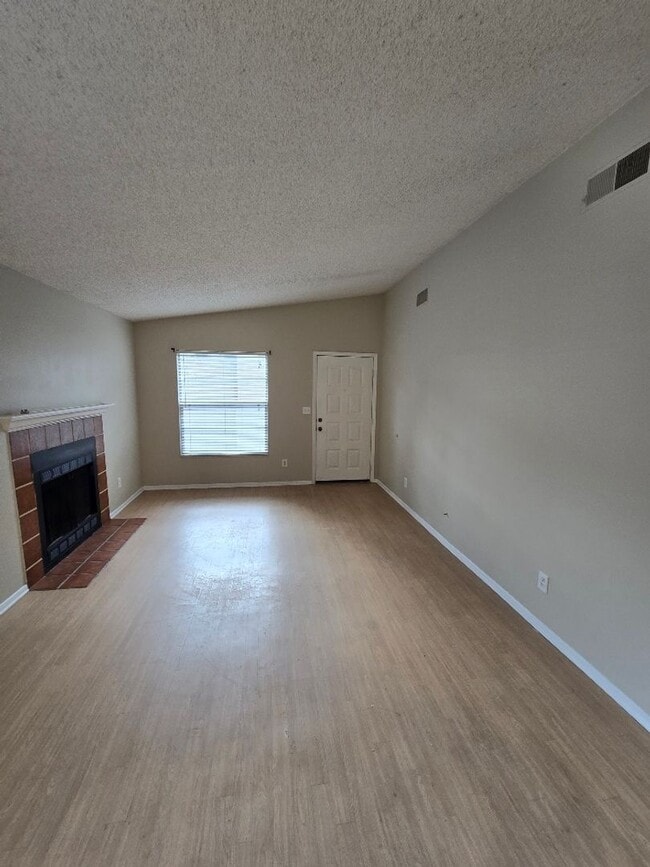 Photo - 2-Bedroom, 2-Bathroom Condo in Tampa