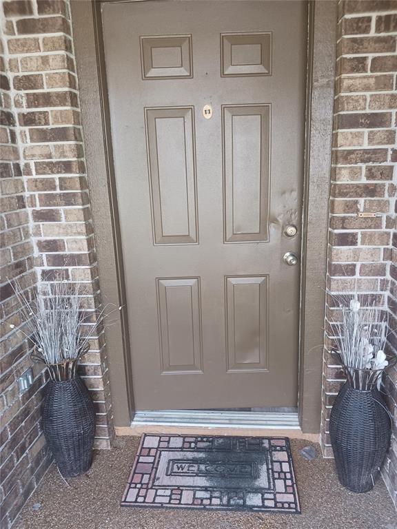 Photo - 7706 Covedale Dr