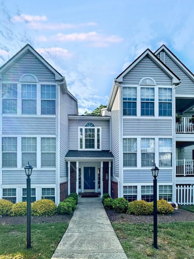 Building Photo - 10217 Wolfe Manor Ct Unit 401 Rental