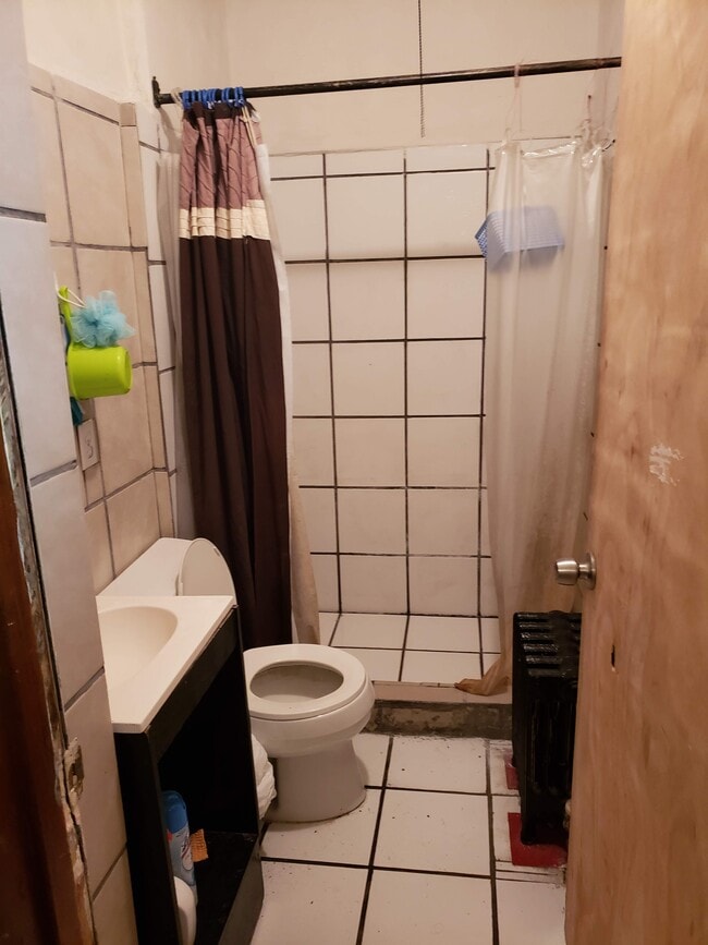Building Photo - 3037 S Parnell Ave Unit 1 Rental