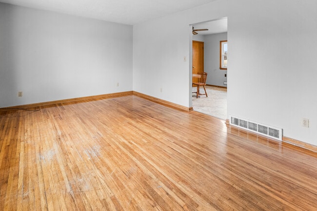 Photo - 124 Blaine Rd