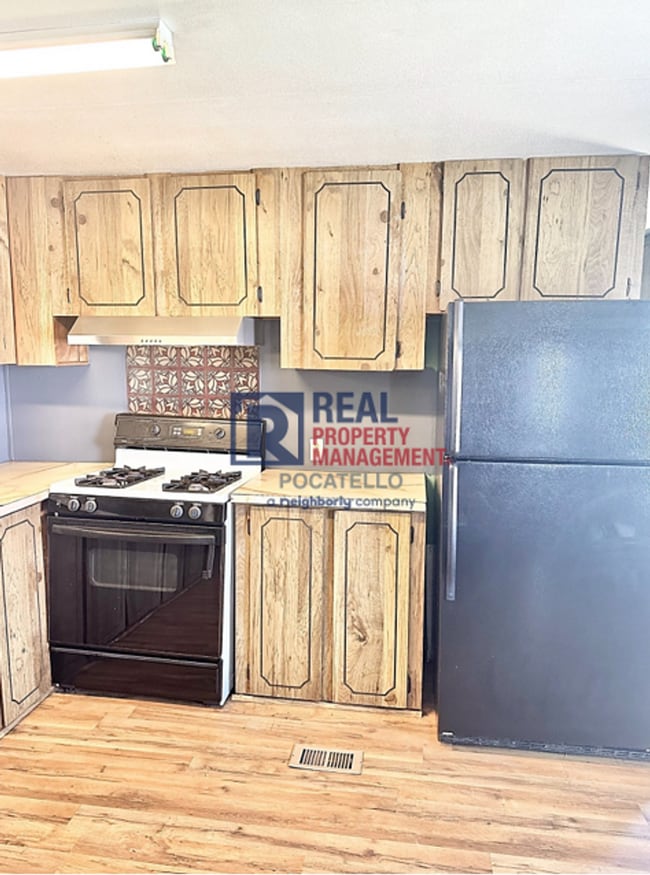 Photo - 3 Bed 1 Bath Mobile Home - Pets negotiable