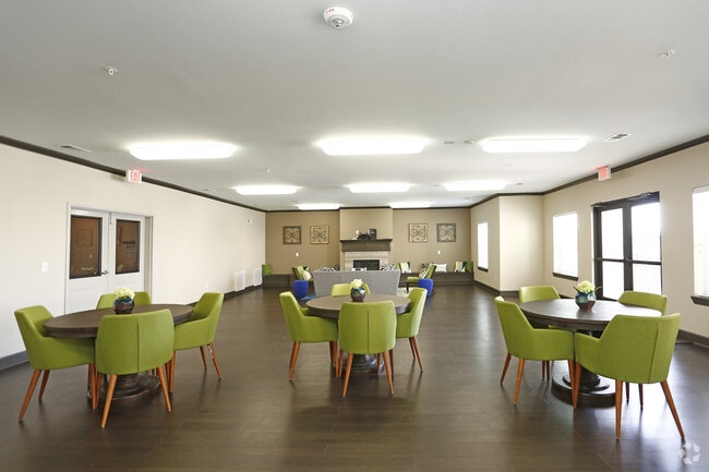 CENTRO COMUNITARIO - Sansom Pointe Senior