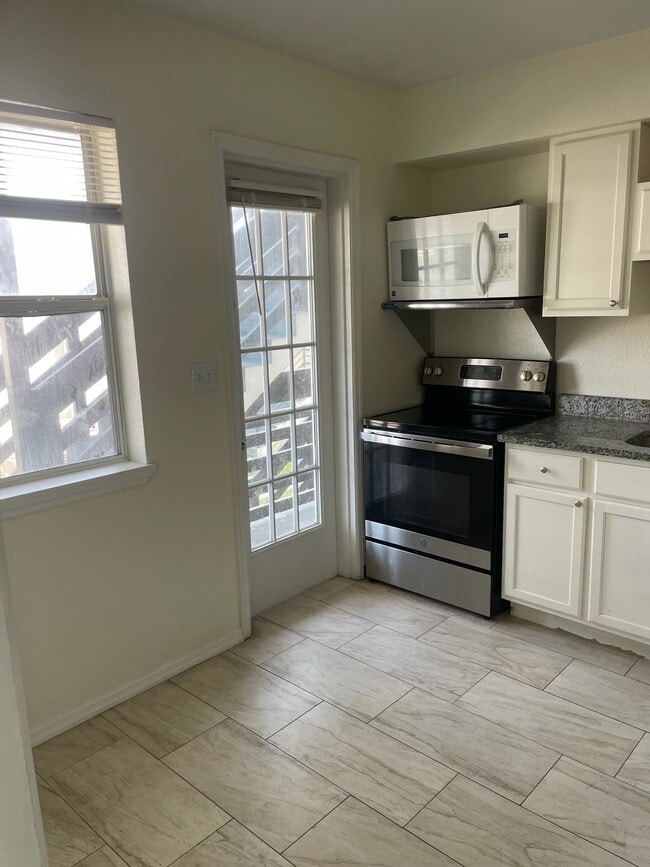 Photo - 600 Riverview Blvd Unit 4