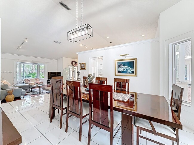 Photo - 10462 SW 121st St