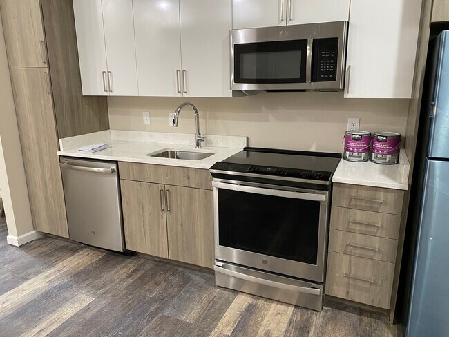 Photo - 1805 Saint Paul St Unidad 2