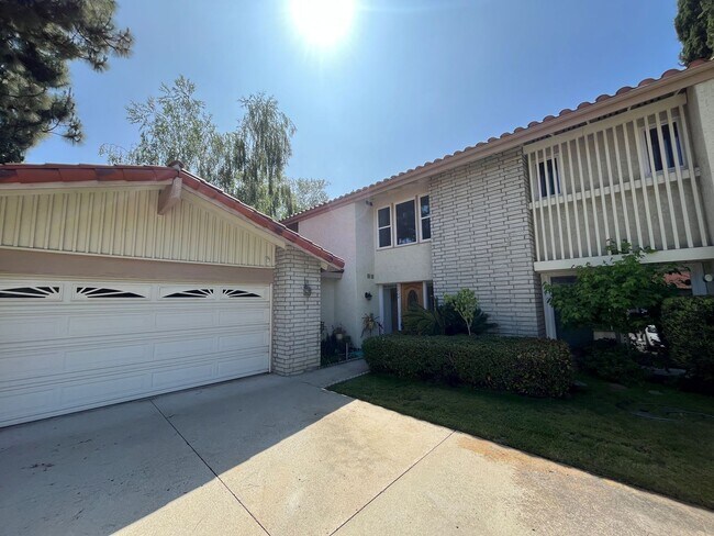 Westlake Village 4+2.5 w/pool, spa, green ... - Westlake Village 4+2.5 w/pool, spa, green ... House
