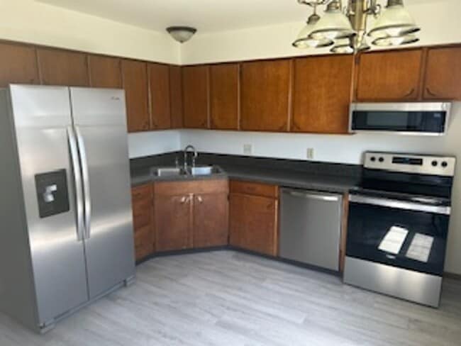 Photo - 734 Fairwood Dr