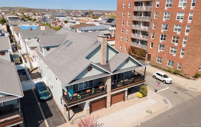 Photo - 847 E Broadway