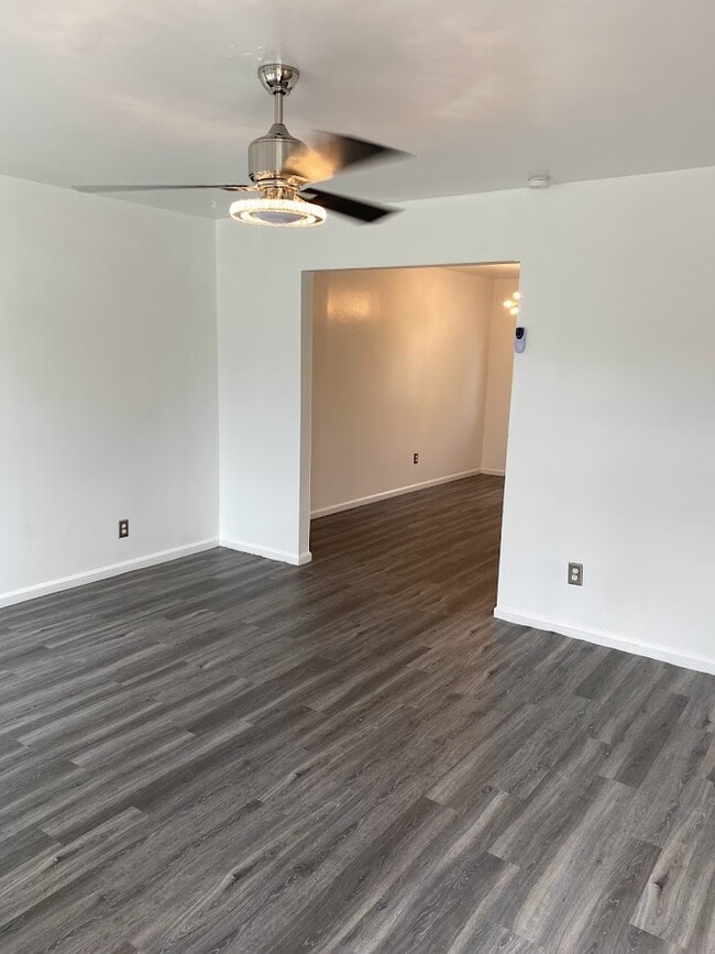 Photo - 3006 Benchwood Rd