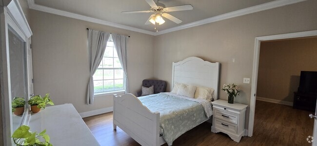 Building Photo - 900 Dean Lee Dr Rental