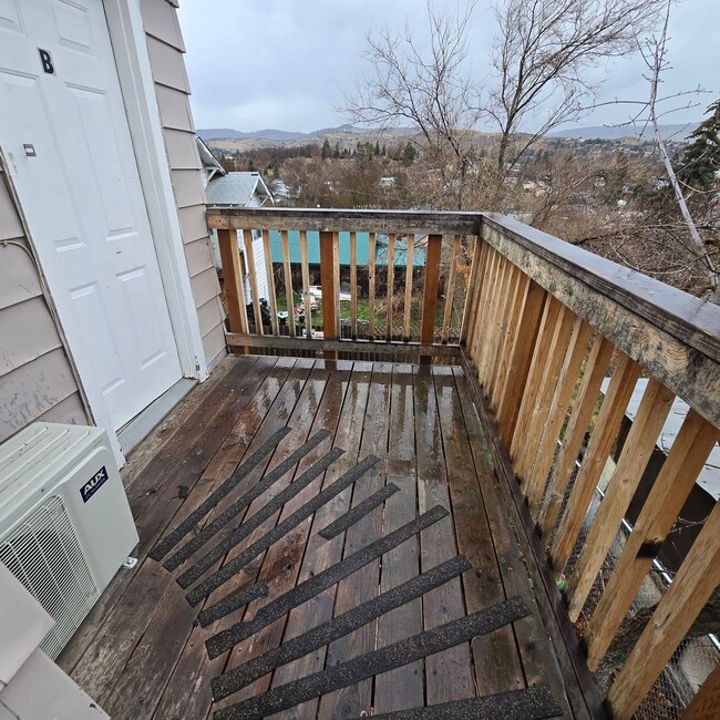 Photo - 625 N 8th #B