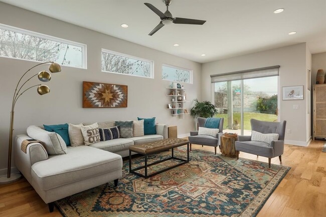 Photo - 7013 Boyle Dr