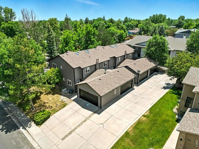 4 Plex