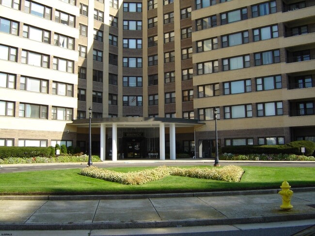 Building Photo - 101 S Raleigh Ave Unit 314