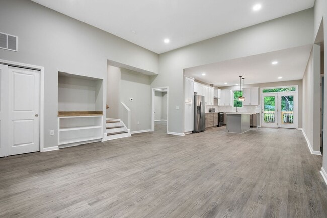 Photo - 1824 Irish Blvd