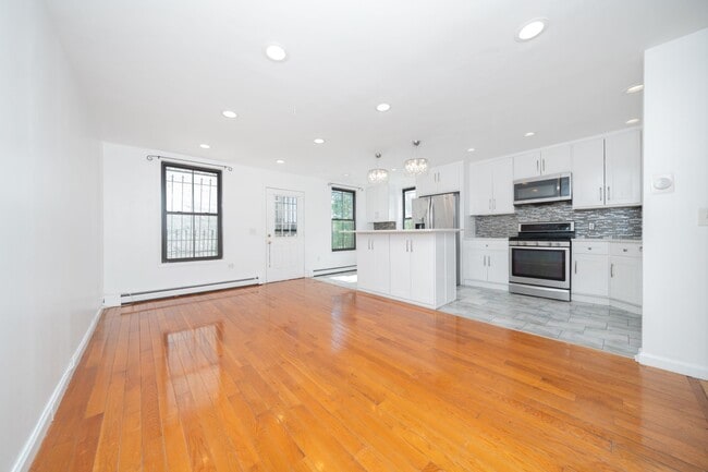 Photo - 91 Hull St
