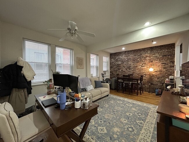 Building Photo - 6 Cleveland Pl Unit 4