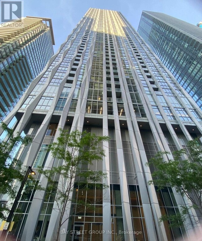 Photo - 1 Yorkville Ave Unit 2811