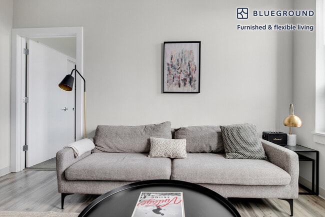 Photo - 161 Washington St Unidad FL5-ID1187