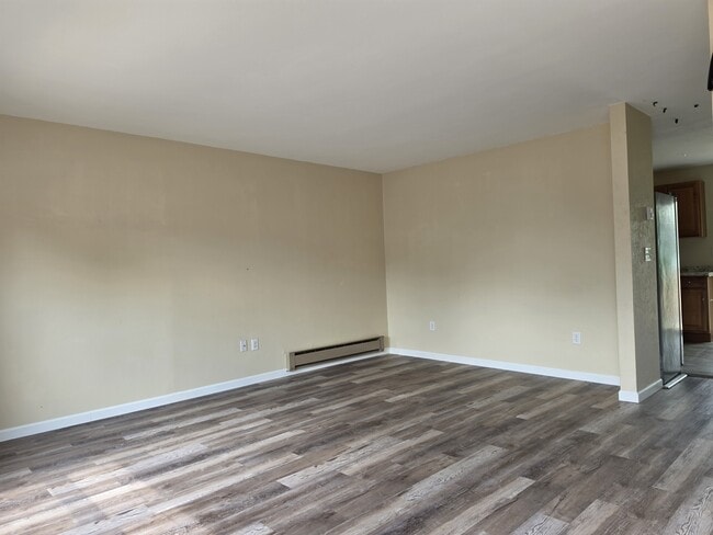 Photo - 11186 Forest Ave
