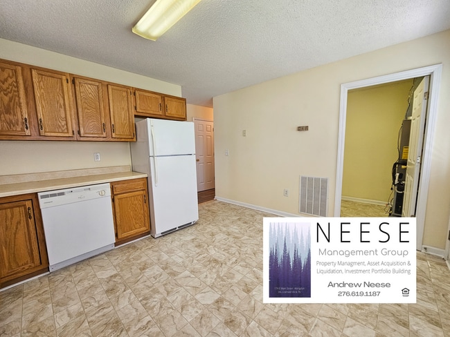 Photo - 640 Wyndale Rd