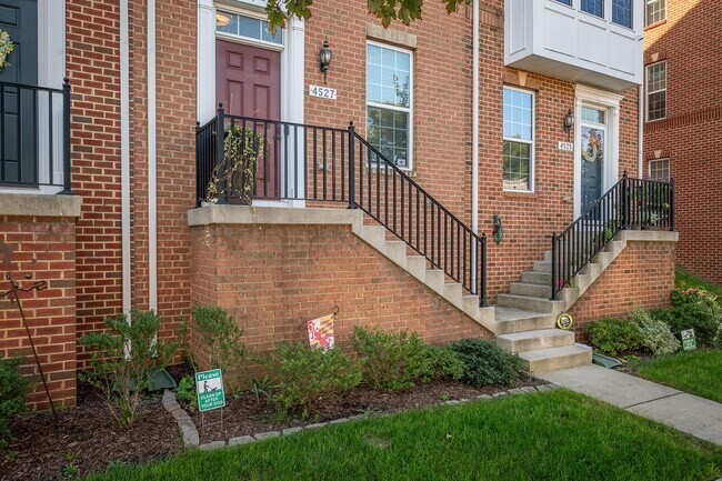 Photo - Luxury 3-Bed, 4-Bath Townhouse with Modern Amenities