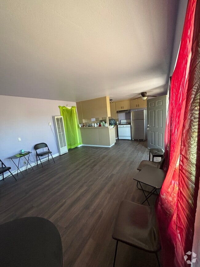 Building Photo - 729 N Filbert St Unit 729 N Filbert st Rental