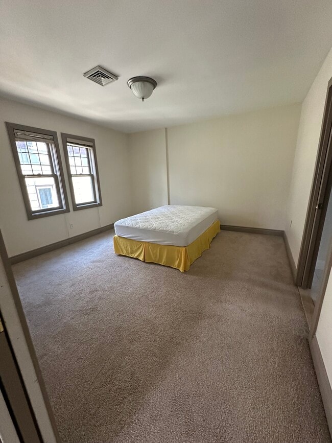 Photo - 290 Lexington Ave Unit Upper