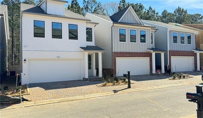 Building Photo - 709 Stickley Oak Way Rental