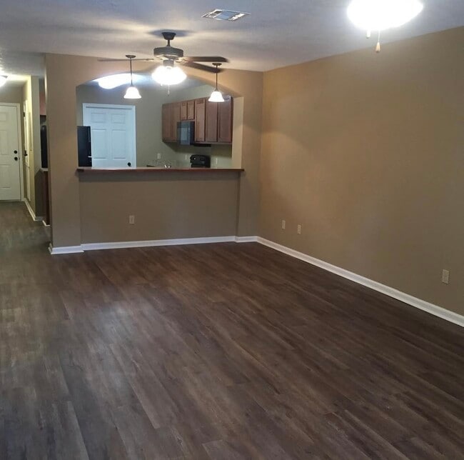 Photo - 1012 Live Oak St