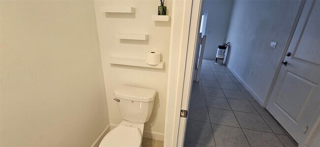 Photo - 5010 SW 37th St