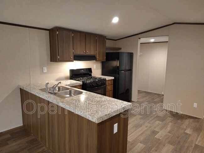 Photo - 24 Erin Ln