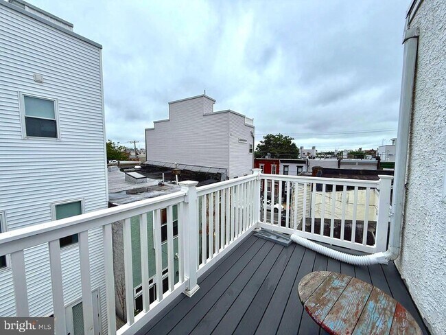 Photo - 1551 S Lambert St