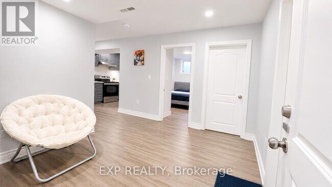 Photo - 154 Tartan Ave.