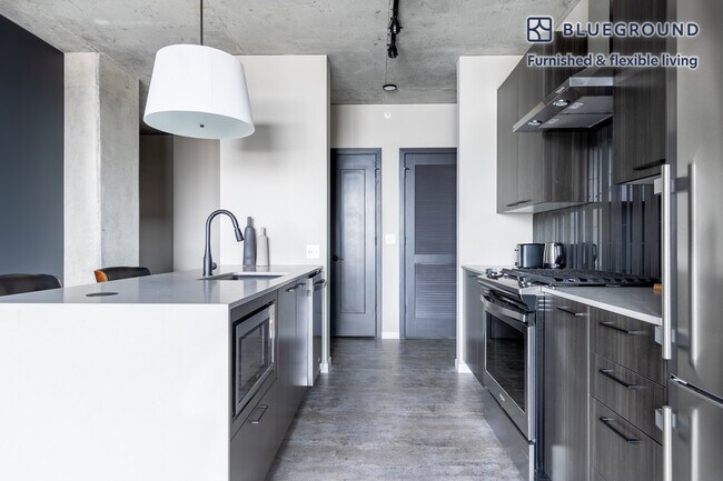 Photo - 939 W Washington Blvd Unidad FL8-ID291