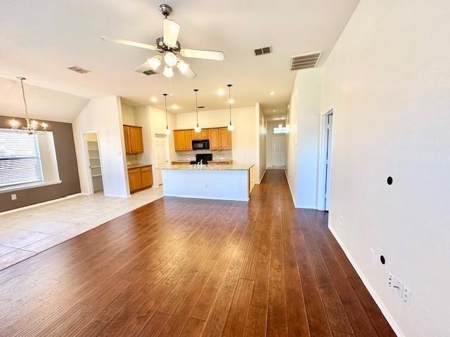 Photo - 4411 Blackberry Rd