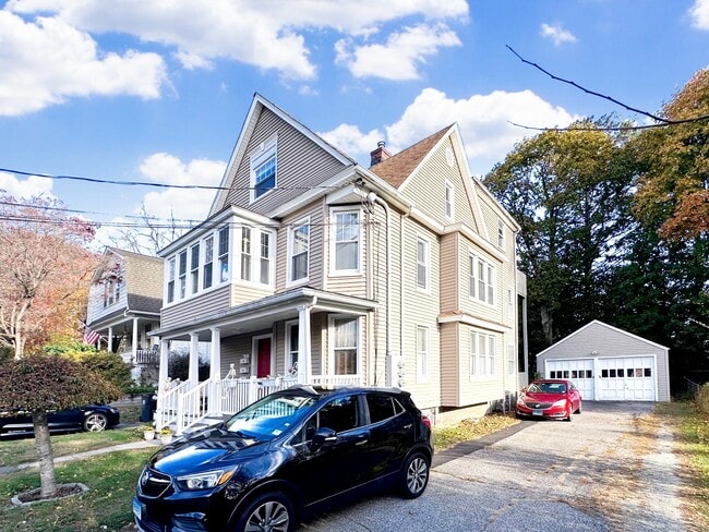 Photo - 76 Nichols Ave