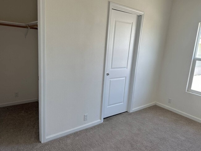 Photo - 1470 Elizabeth St