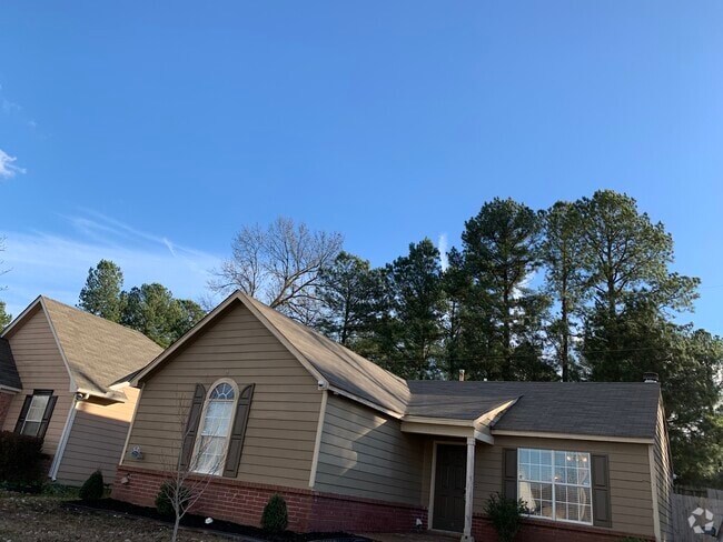 Building Photo - 6899 Lagrange Cir S Rental