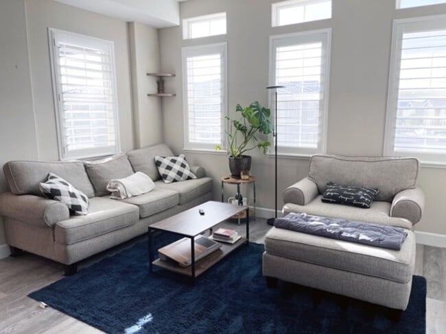 Building Photo - Modern 2 bed / 2 bath - Coming Soon! Available 3/15/2026!