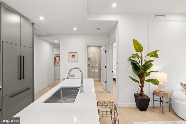 Photo - 2121 Ward Pl NW Unit 406