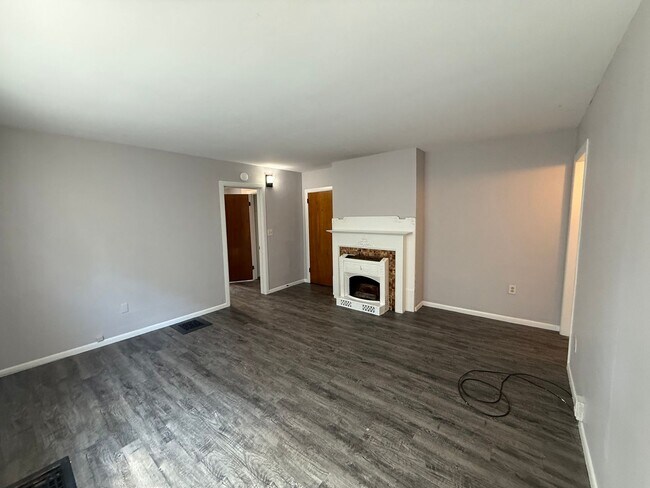 Photo - 1-bed 1-bath – Heritage Hill Apartment Unit Lyon 2
